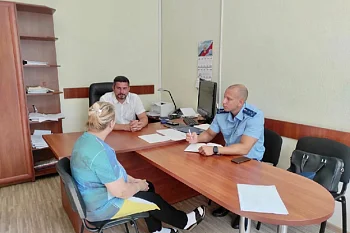 Прокурор провёл выездной прием в психлечебнице Прокурор провёл выездной прием в психлечебнице