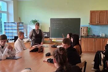 Круглый стол со старшеклассниками Круглый стол со старшеклассниками